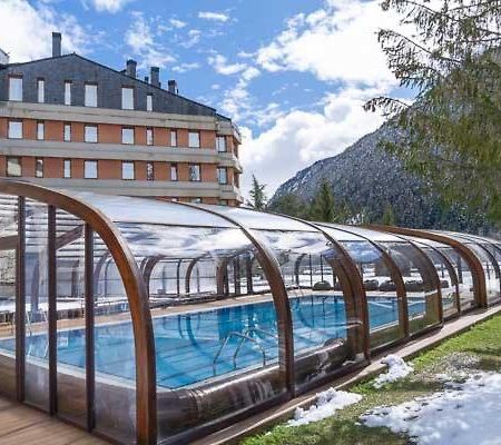 Hotel Montarto Baqueira Beret Exterior photo