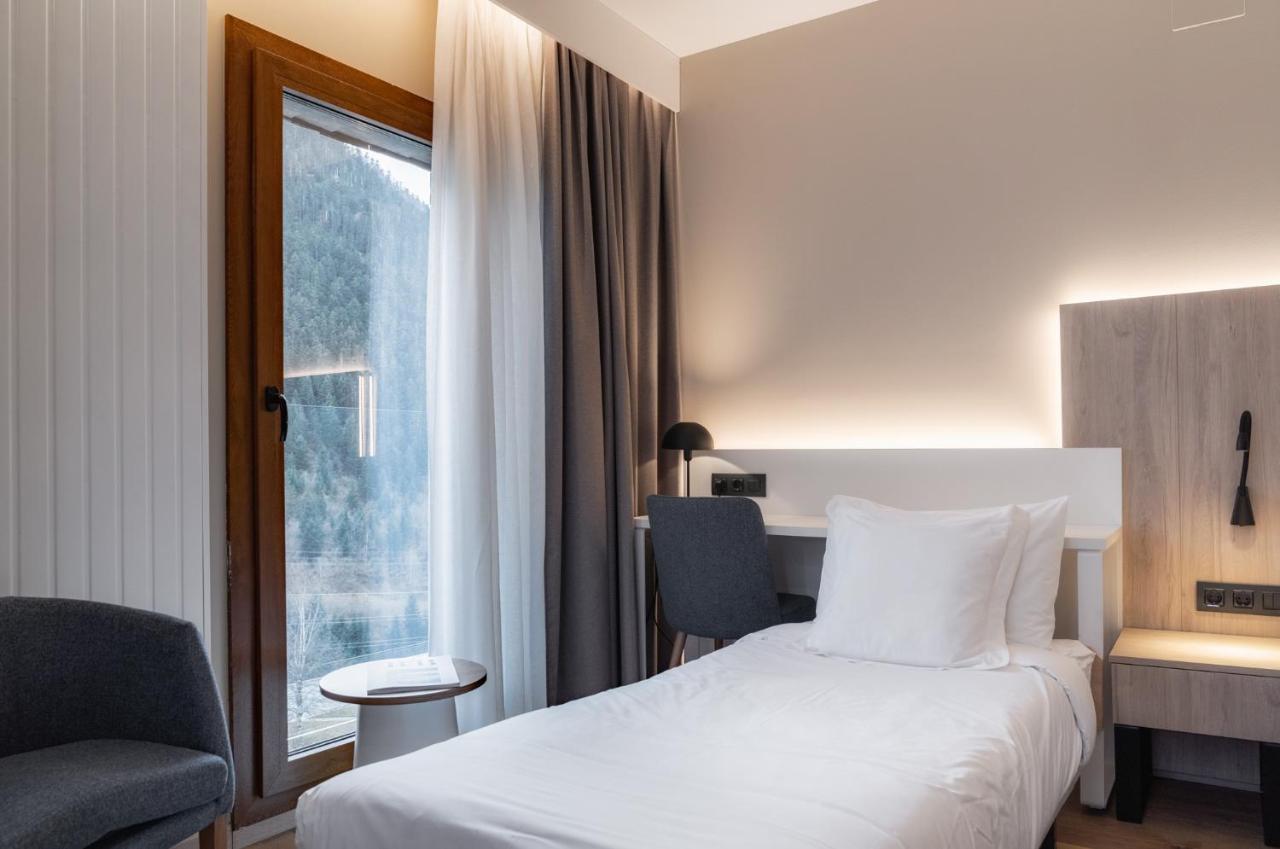 Hotel Montarto Baqueira Beret Exterior photo